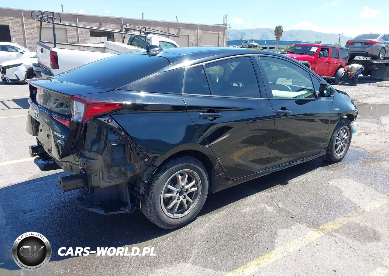 2021 Toyota Prius L Eco VIN:JTDKAMFU3M3134593 - 4