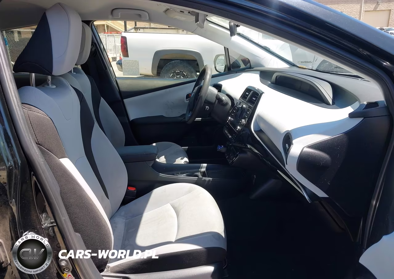 2021 Toyota Prius L Eco VIN:JTDKAMFU3M3134593 - 5