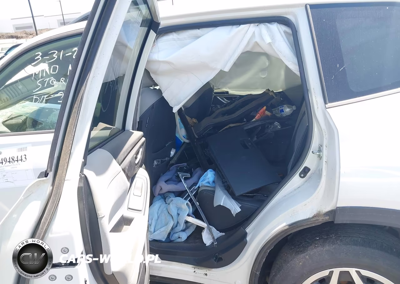 2019 Subaru Forester Premium VIN:JF2SKAGC8KH572495 - 8