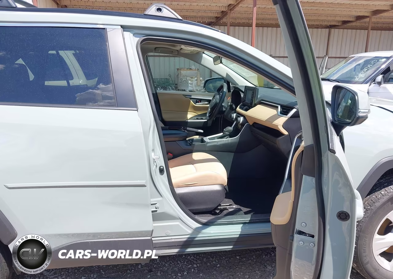 2020 Toyota Rav4 Xle VIN:2T3P1RFV0LC130896 - 5