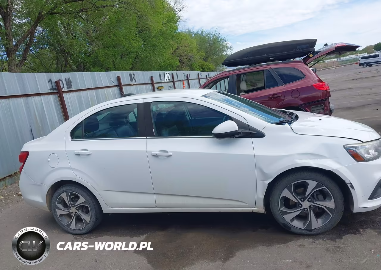 2017 Chevrolet Sonic Premier Auto VIN:1G1JF5SB0H4118786 - 13