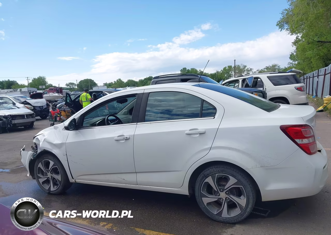 2017 Chevrolet Sonic Premier Auto VIN:1G1JF5SB0H4118786 - 14