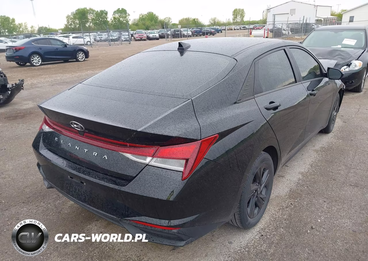 2022 Hyundai Elantra Sel VIN:5NPLM4AG3NH066993 - 4