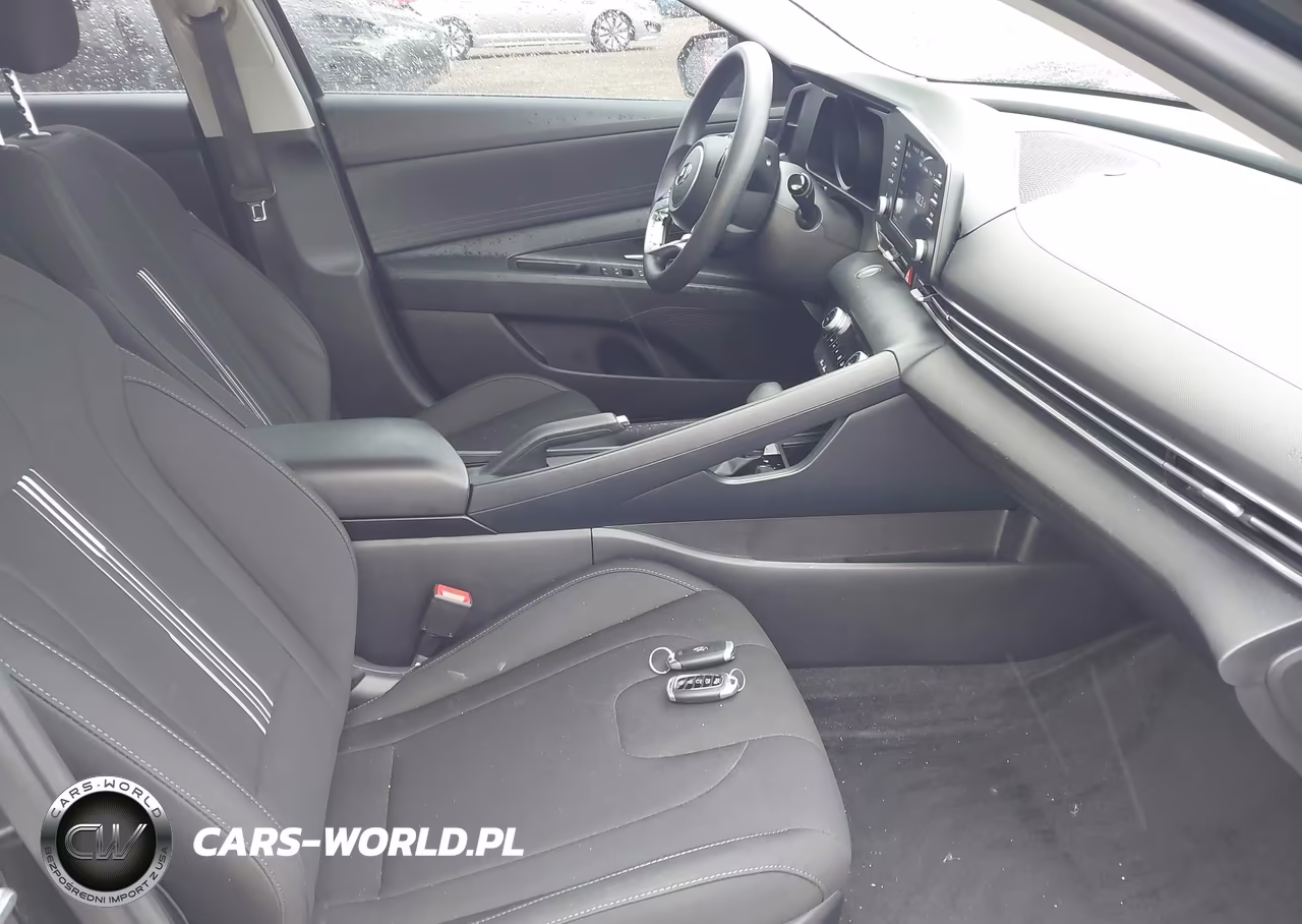 2022 Hyundai Elantra Sel VIN:5NPLM4AG3NH066993 - 5