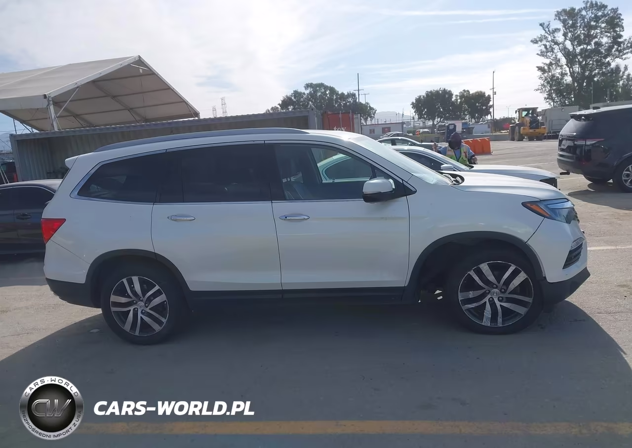 2017 Honda Pilot Elite VIN:5FNYF6H03HB032396 - 13