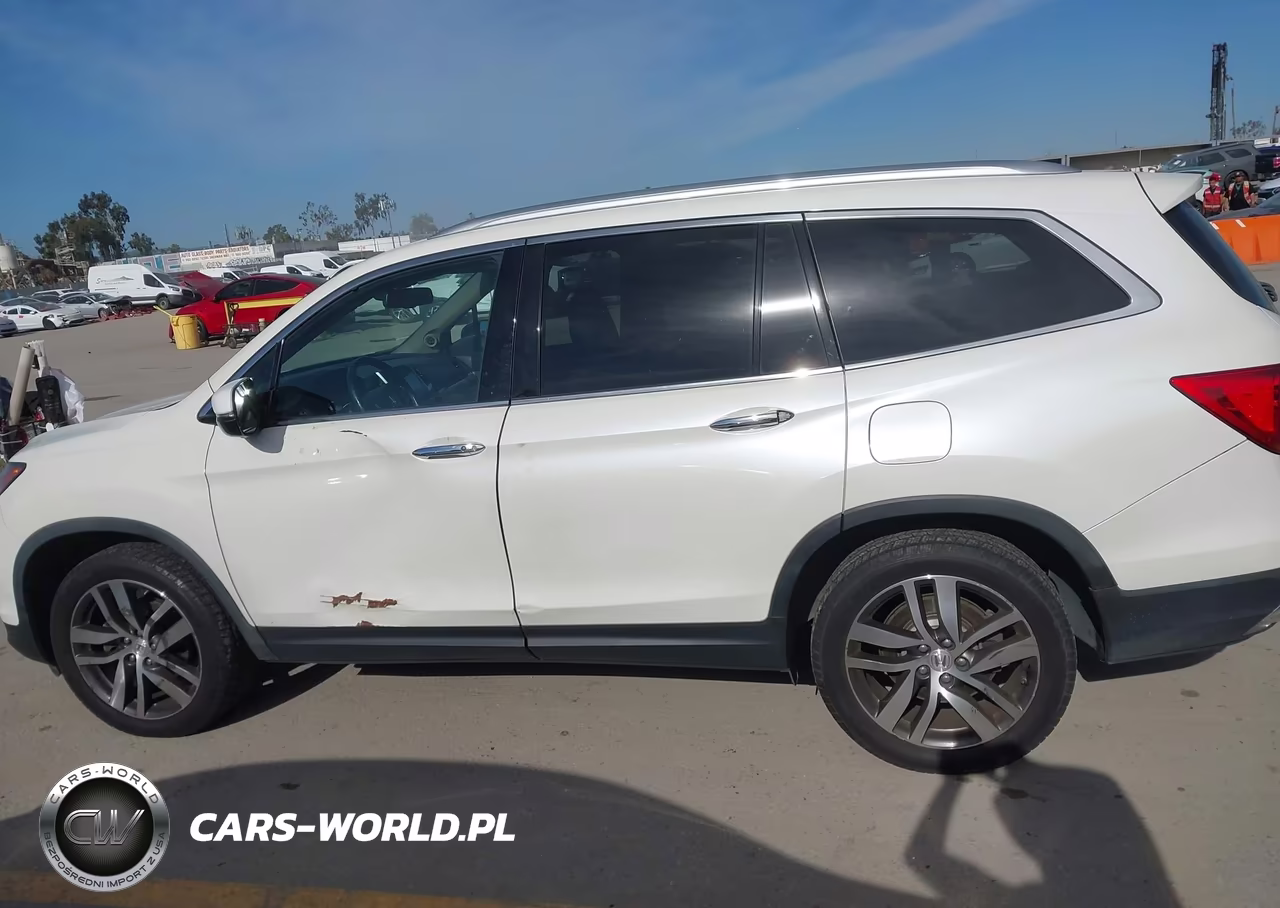 2017 Honda Pilot Elite VIN:5FNYF6H03HB032396 - 14