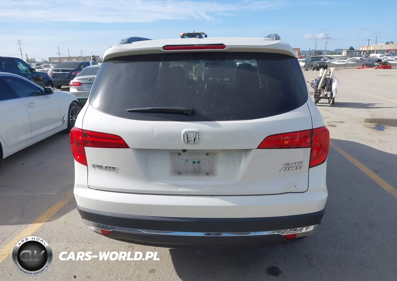 2017 Honda Pilot Elite VIN:5FNYF6H03HB032396 - 16