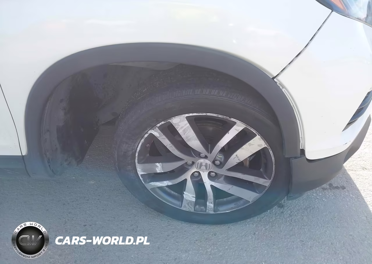 2017 Honda Pilot Elite VIN:5FNYF6H03HB032396 - 6