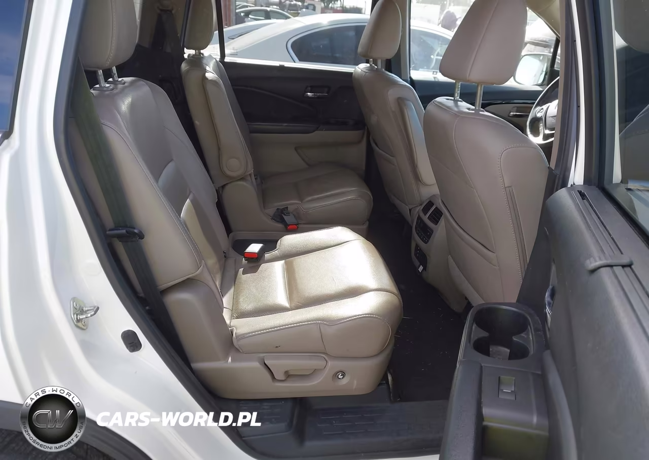 2017 Honda Pilot Elite VIN:5FNYF6H03HB032396 - 8
