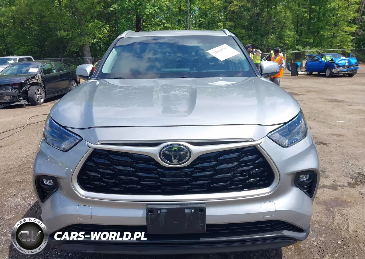 2022 Toyota Highlander Xle VIN:5TDGZRBH5NS211694 - 12