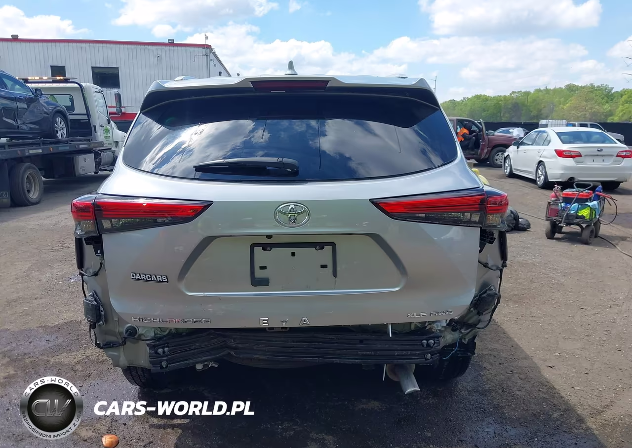 2022 Toyota Highlander Xle VIN:5TDGZRBH5NS211694 - 16