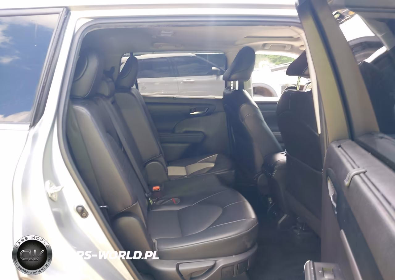 2022 Toyota Highlander Xle VIN:5TDGZRBH5NS211694 - 8
