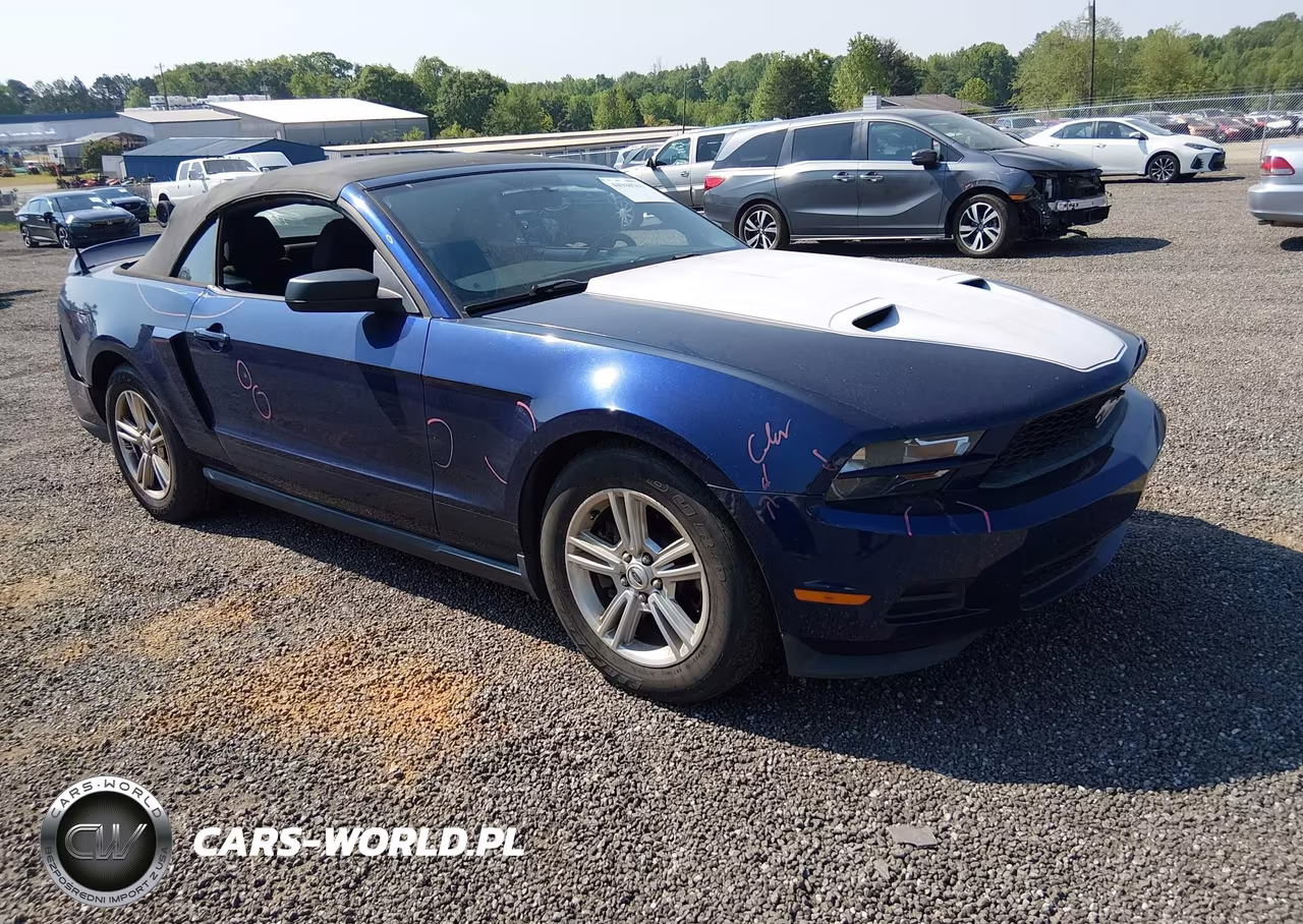 2012 Ford Mustang V6