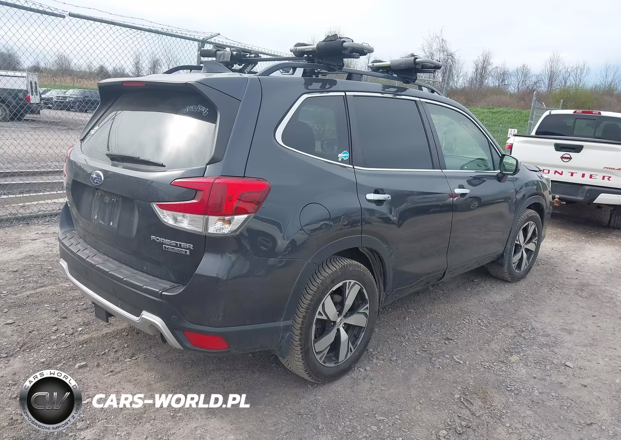 2019 Subaru Forester Touring VIN:JF2SKAWC8KH527123 - 4