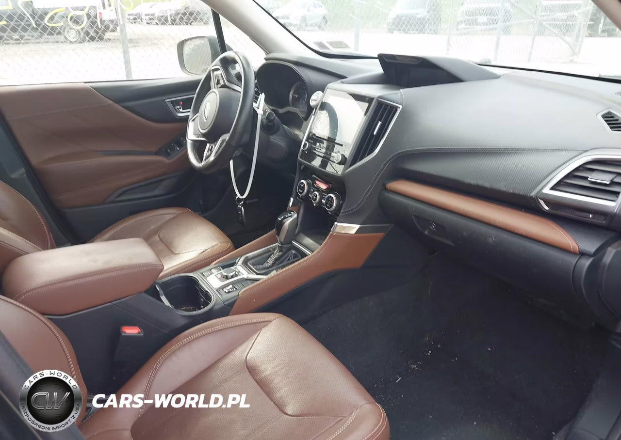 2019 Subaru Forester Touring VIN:JF2SKAWC8KH527123 - 5