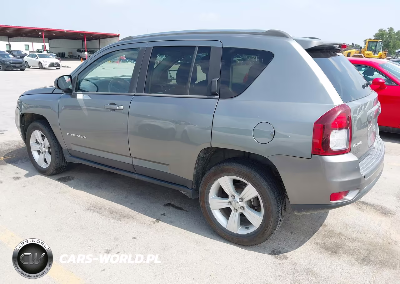 2014 Jeep Compass Sport VIN:1C4NJDBB0ED592315 - 3