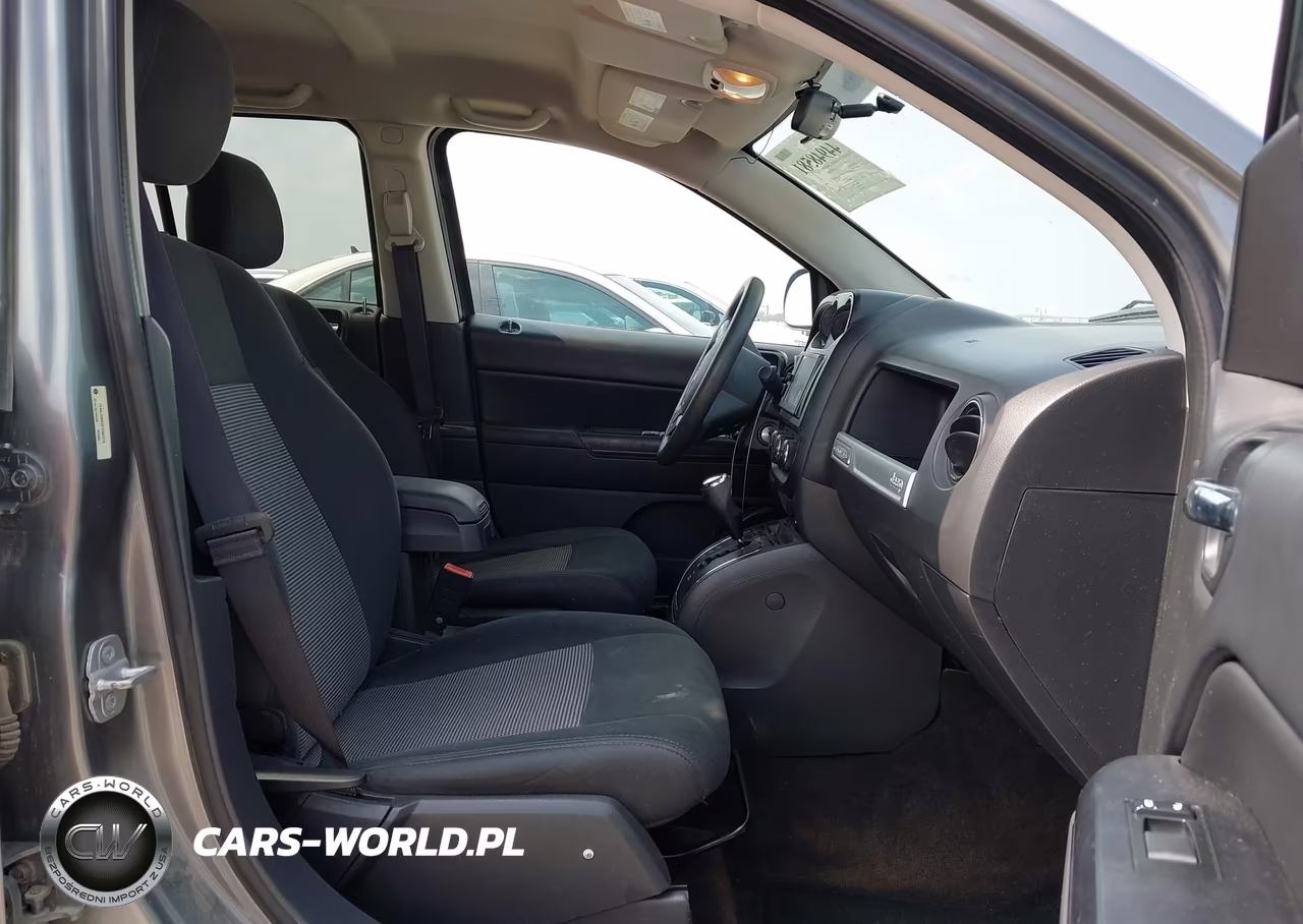 2014 Jeep Compass Sport VIN:1C4NJDBB0ED592315 - 5