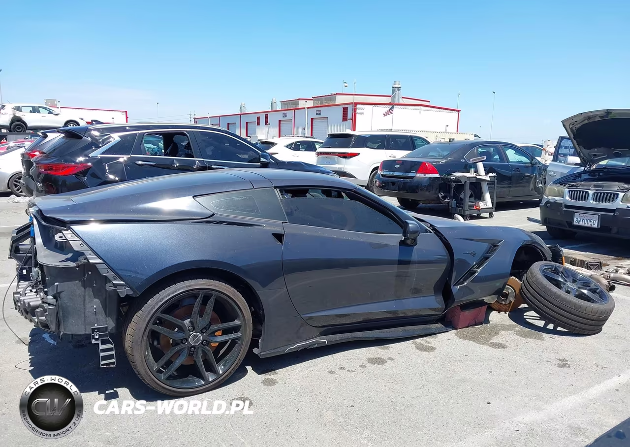 2015 Chevrolet Corvette Stingray VIN:1G1YC2D78F5109386 - 14