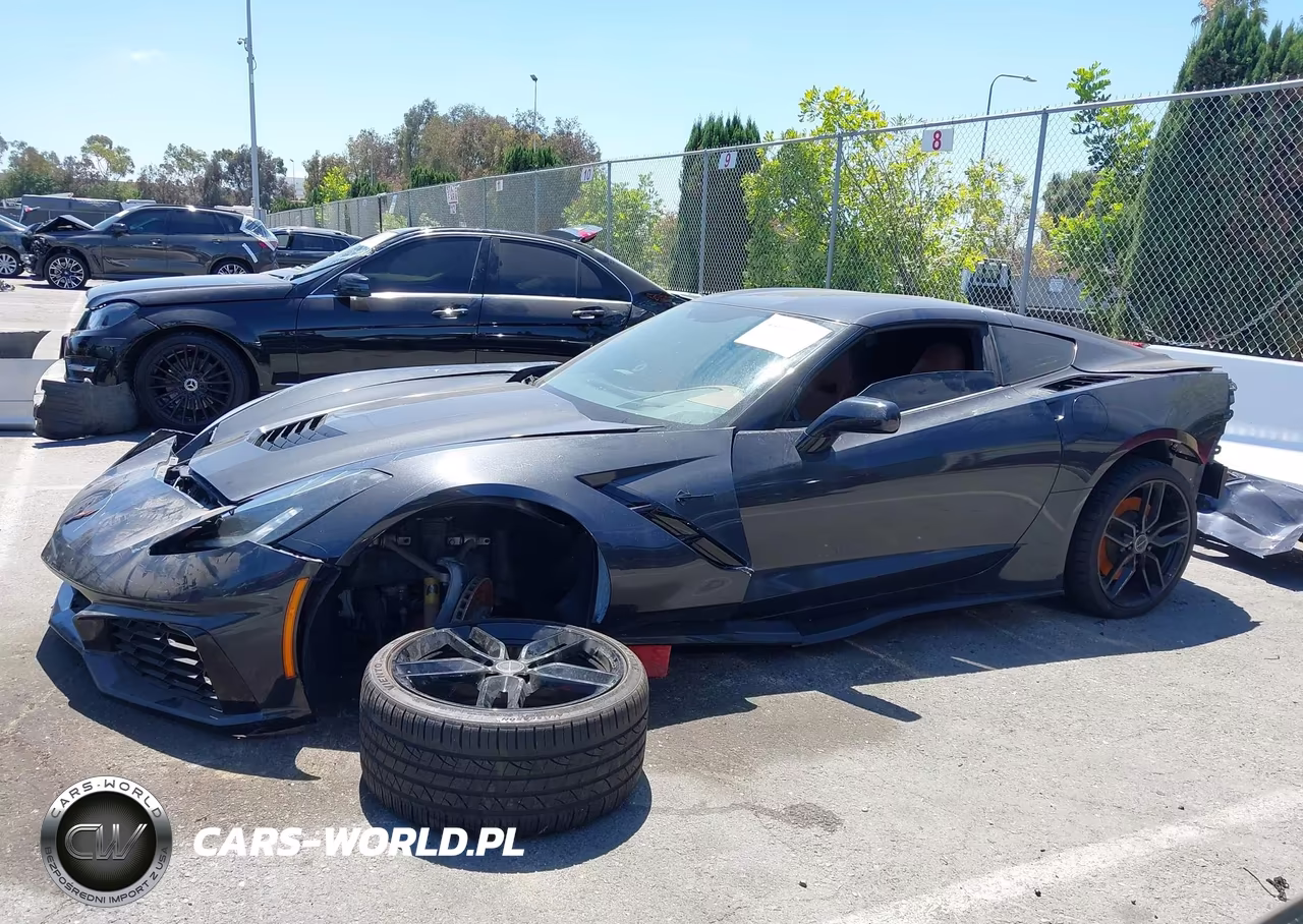 2015 Chevrolet Corvette Stingray VIN:1G1YC2D78F5109386 - 15