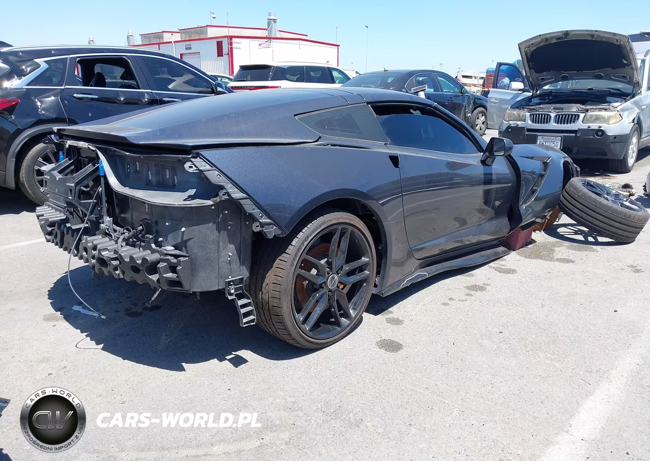 2015 Chevrolet Corvette Stingray VIN:1G1YC2D78F5109386 - 4