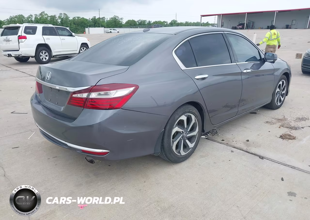 2017 Honda Accord Ex-L V6 VIN:1HGCR3F82HA019545 - 4