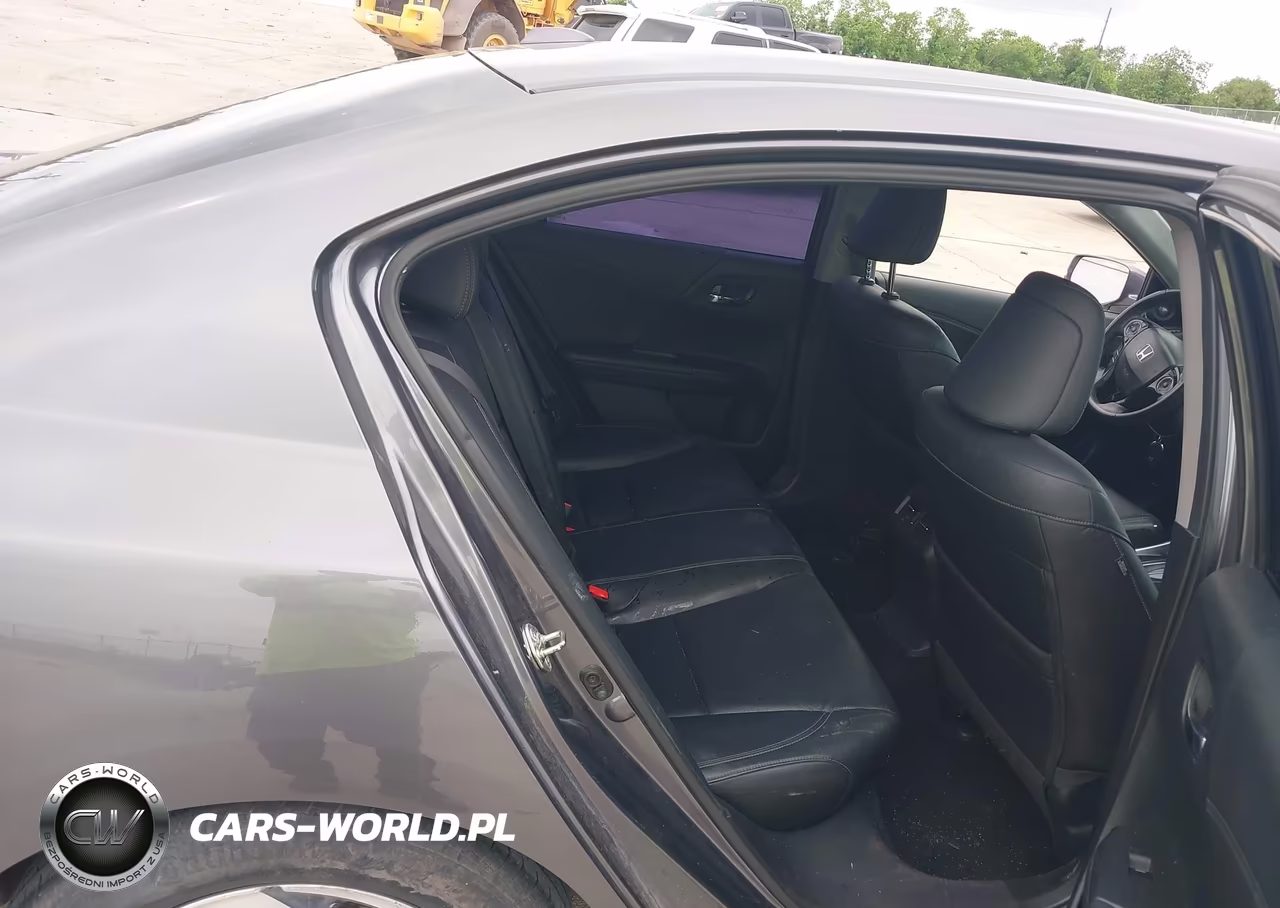 2017 Honda Accord Ex-L V6 VIN:1HGCR3F82HA019545 - 8
