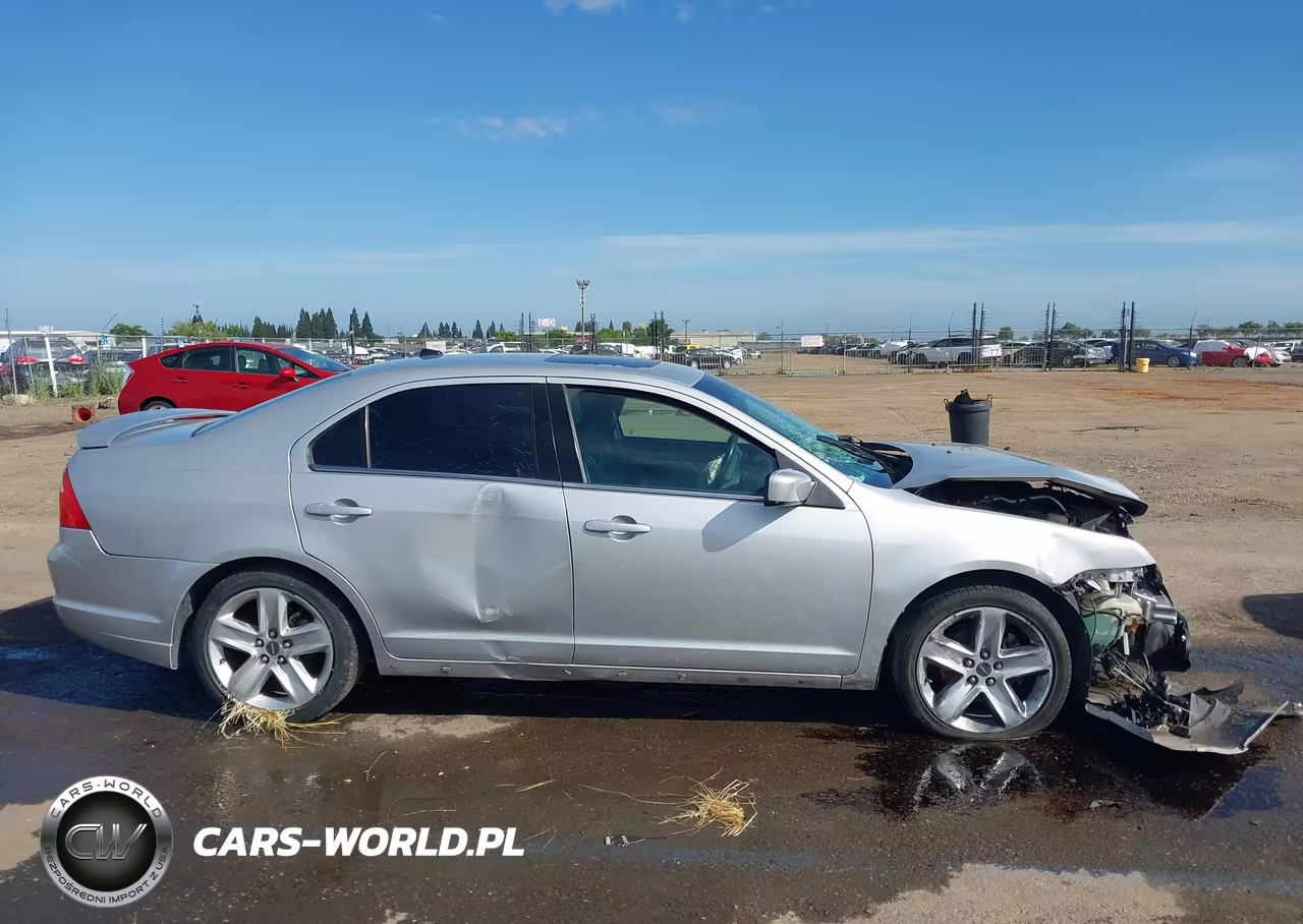 2010 Ford Fusion Sport VIN:3FAHP0KC8AR260370 - 13