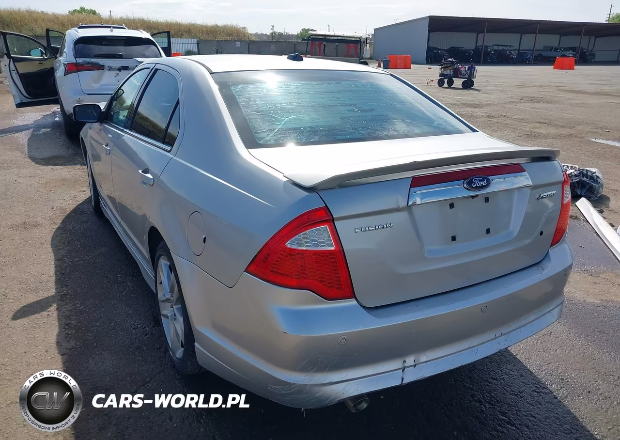 2010 Ford Fusion Sport VIN:3FAHP0KC8AR260370 - 3