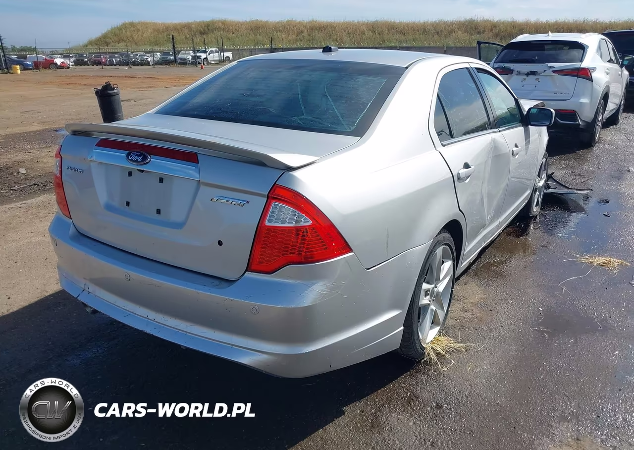 2010 Ford Fusion Sport VIN:3FAHP0KC8AR260370 - 4