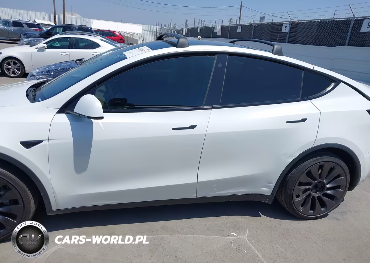 2021 Tesla Model Y Long Range Dual Motor All-Wheel Drive VIN:5YJYGDEE2MF097364 - 14