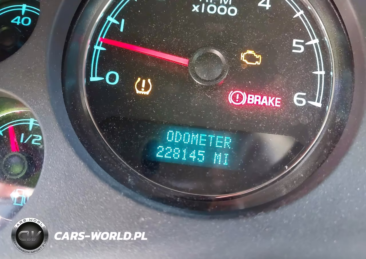 2008 Chevrolet Suburban 1500 Ls VIN:3GNFK16378G187618 - 15