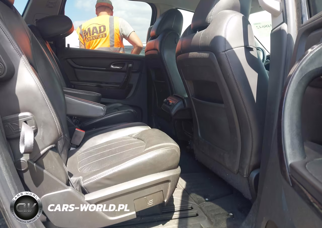 2017 Chevrolet Traverse Premier VIN:1GNKRJKD5HJ258631 - 8