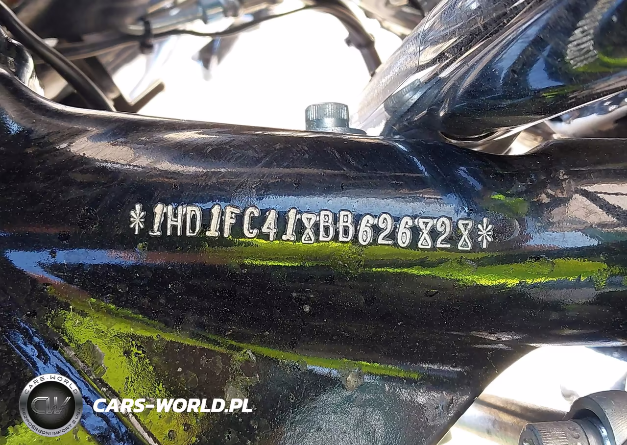 2011 Harley-Davidson Flhtcu VIN:1HD1FC418BB626828 - 10
