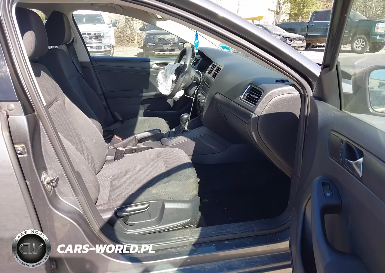 2012 Volkswagen Jetta 2.0L S VIN:3VW2K7AJ5CM310503 - 5