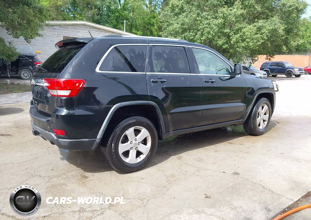 2012 Jeep Grand Cherokee Laredo VIN:1C4RJFAT8CC228735 - 4