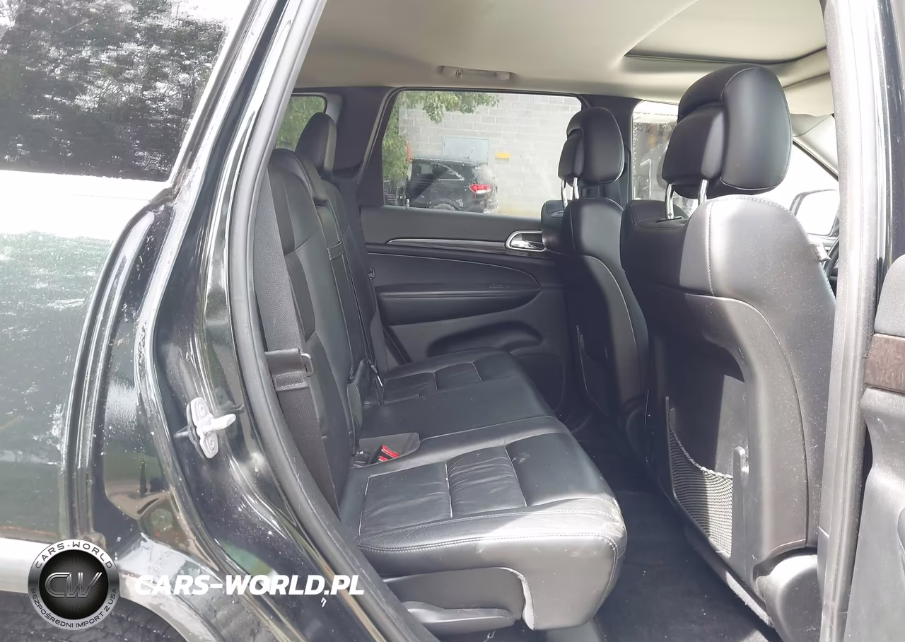 2012 Jeep Grand Cherokee Laredo VIN:1C4RJFAT8CC228735 - 8