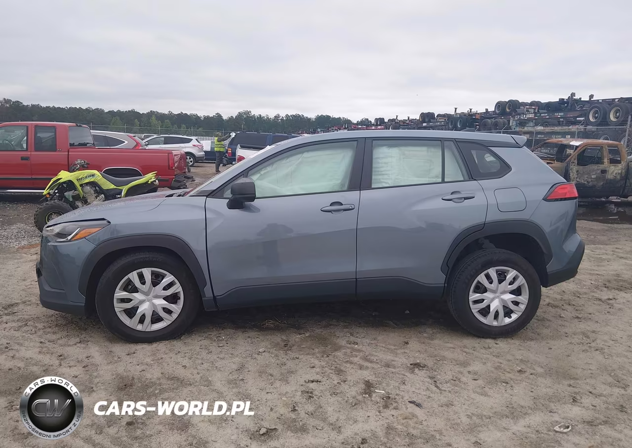 2023 Toyota Corolla Cross L VIN:7MUAAAAG6PV050451 - 15