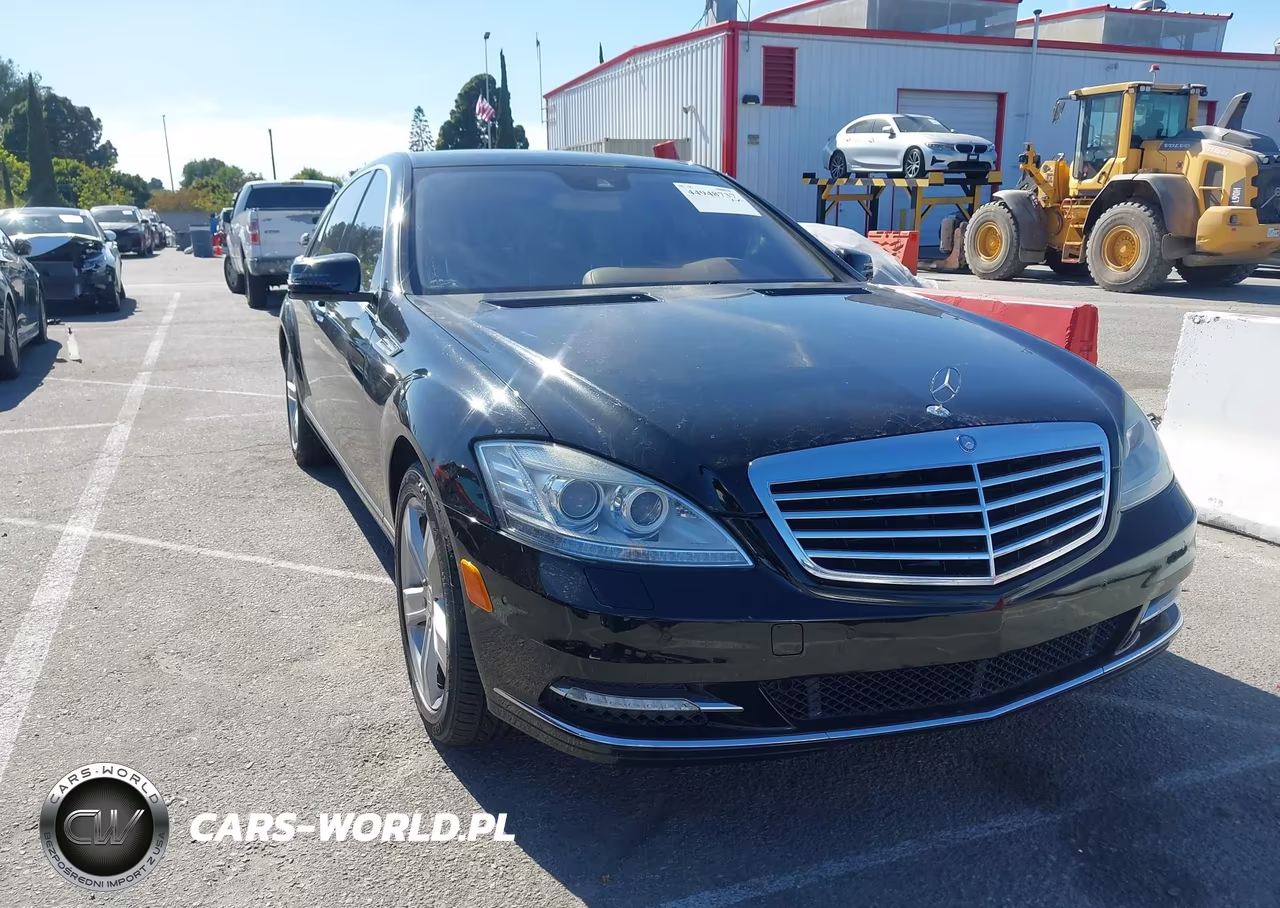 Główne zdjęcie 2010 Mercedes-Benz S 550