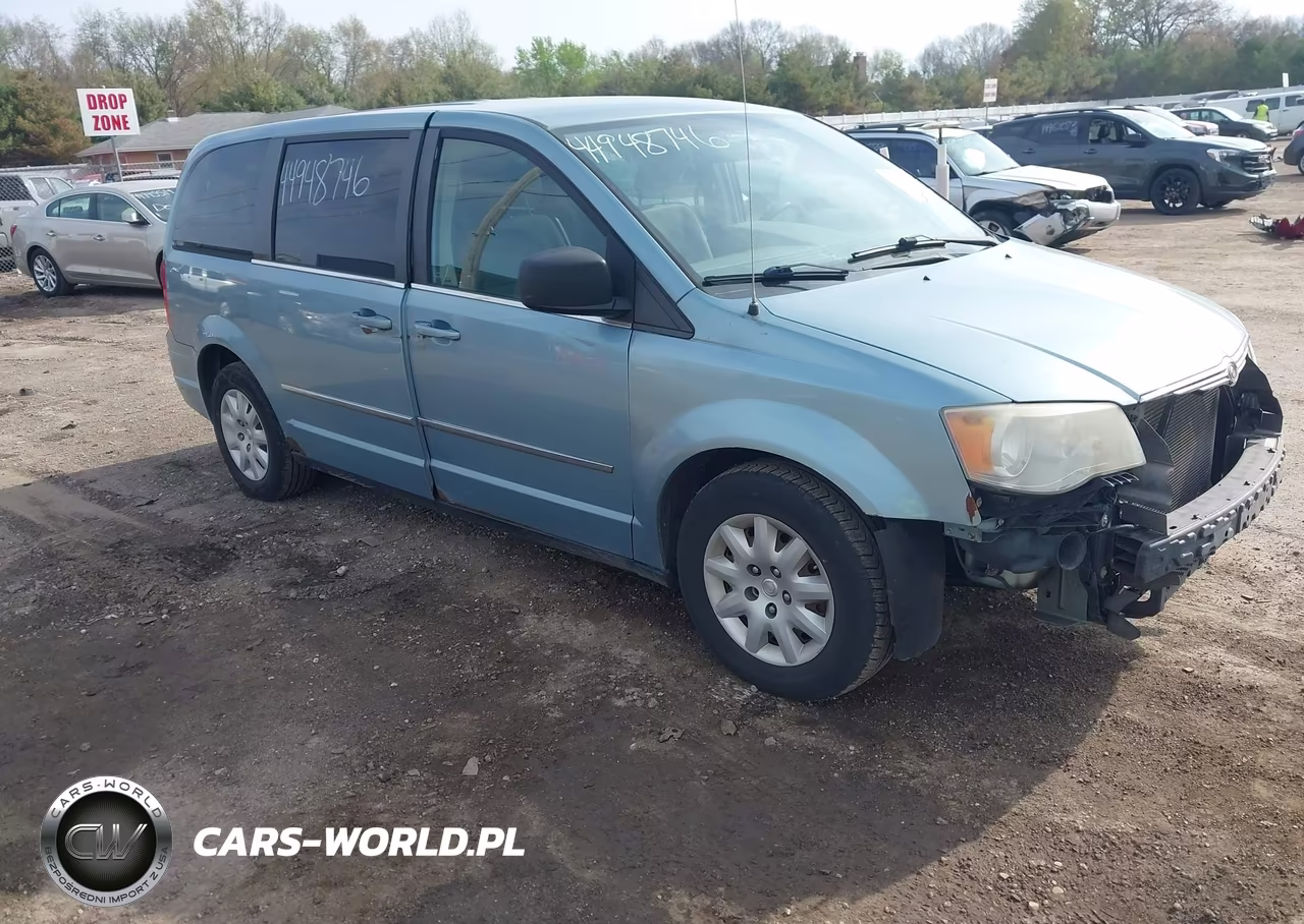 2008 Chrysler Town & Country Lx