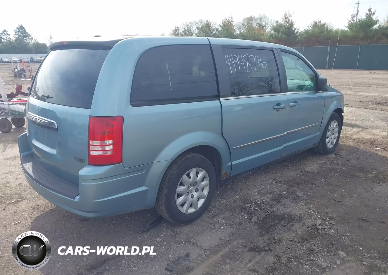 2008 Chrysler Town & Country Lx VIN:2A8HR44H08R623919 - 4