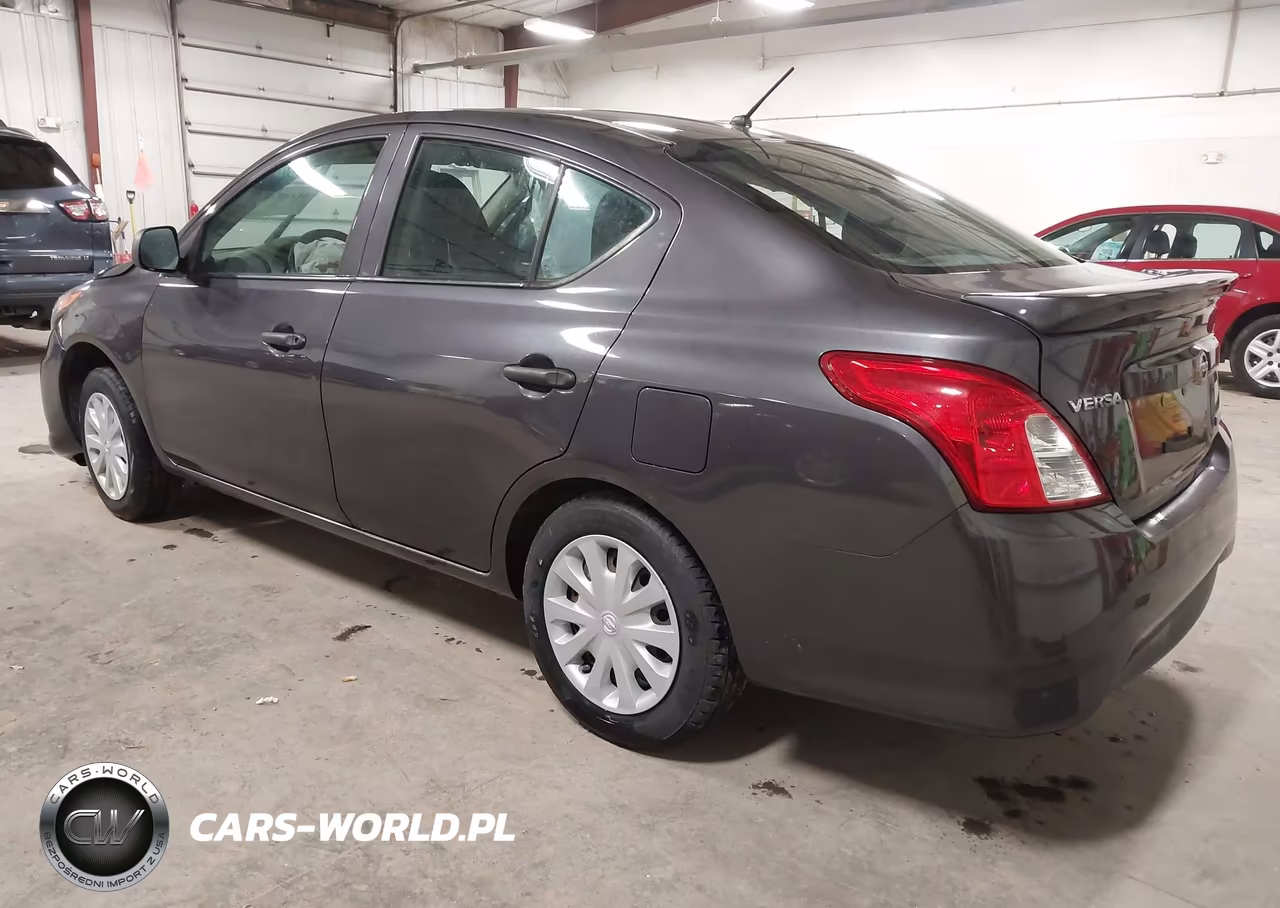 2015 Nissan Versa 1.6 S+ VIN:3N1CN7AP3FL823541 - 3