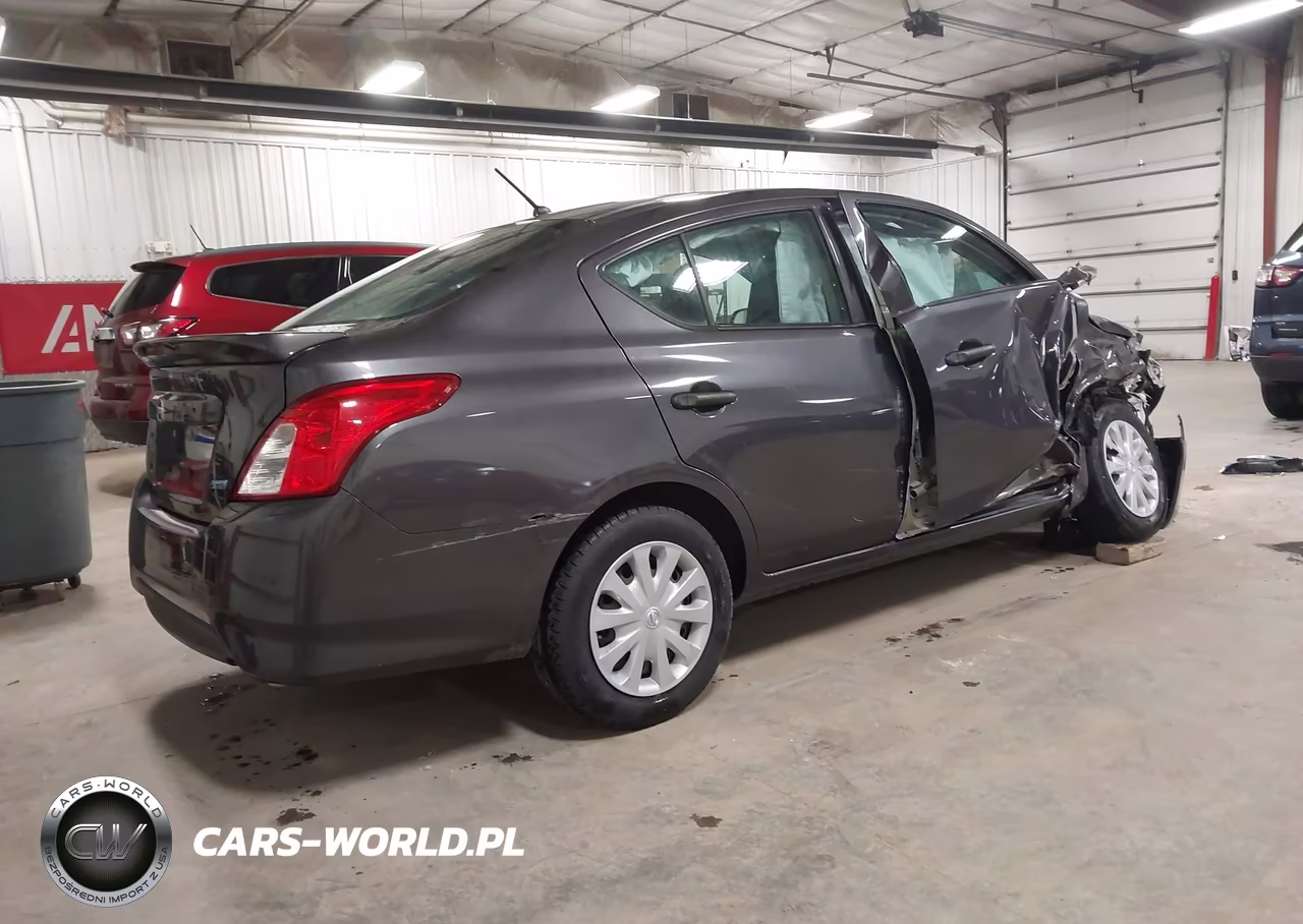 2015 Nissan Versa 1.6 S+ VIN:3N1CN7AP3FL823541 - 4