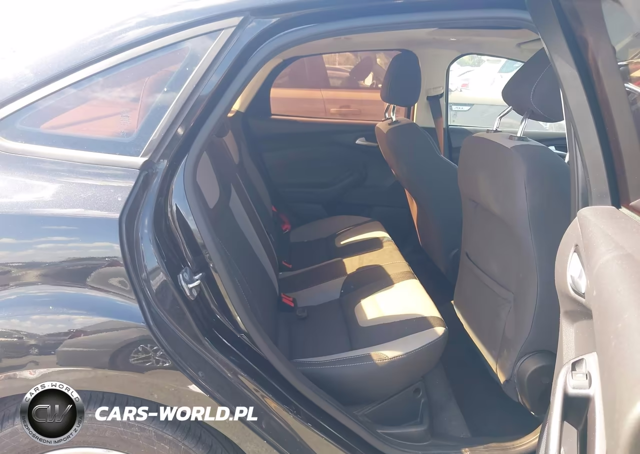 2012 Ford Focus Se VIN:1FAHP3F25CL347955 - 8