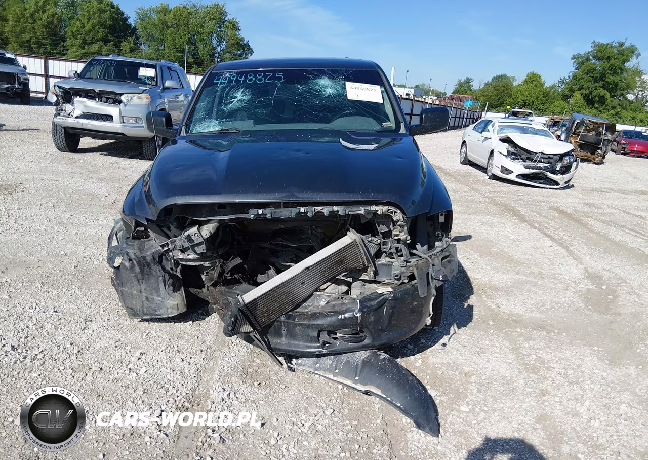 2015 Ram 1500 Tradesman VIN:1C6RR7FM3FS644614 - 13