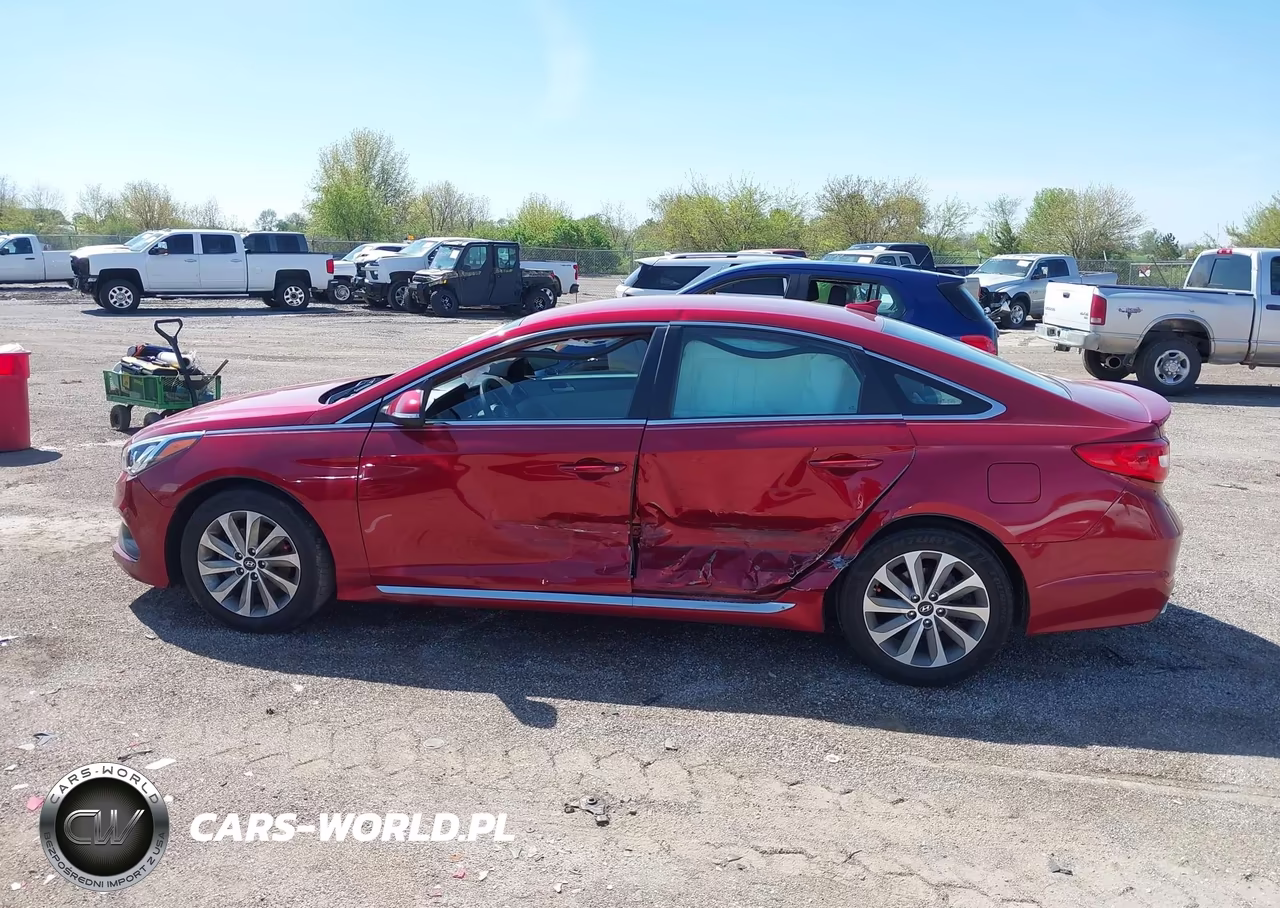 2015 Hyundai Sonata Sport VIN:5NPE34AF4FH202813 - 14