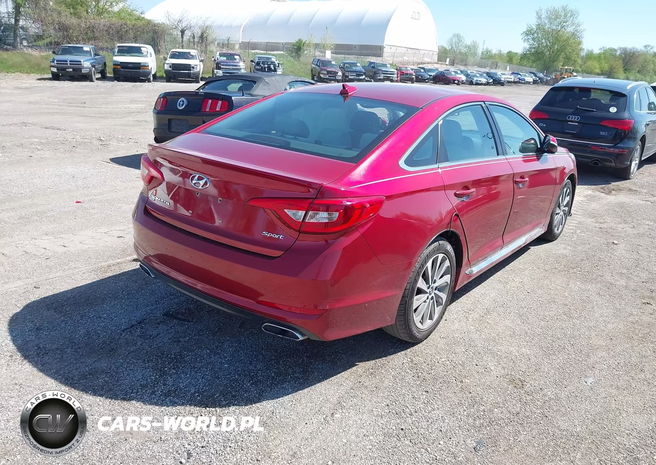 2015 Hyundai Sonata Sport VIN:5NPE34AF4FH202813 - 4
