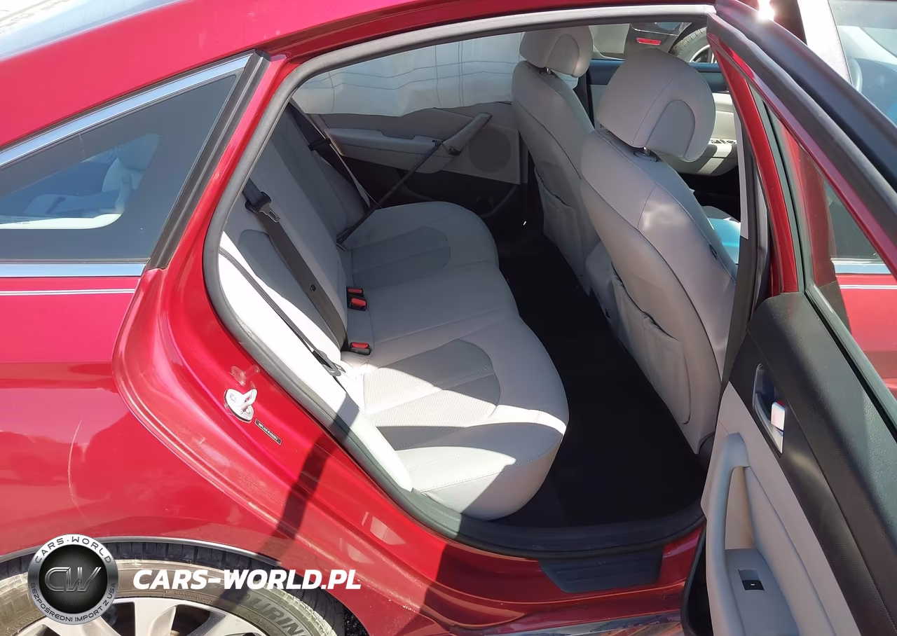 2015 Hyundai Sonata Sport VIN:5NPE34AF4FH202813 - 8