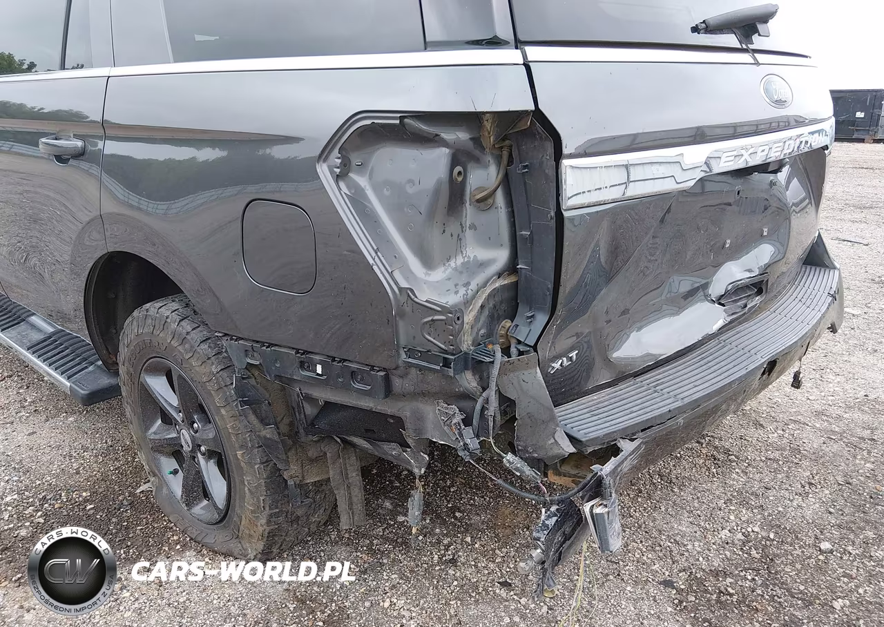 2021 Ford Expedition Xlt VIN:1FMJU1JT6MEA84143 - 18