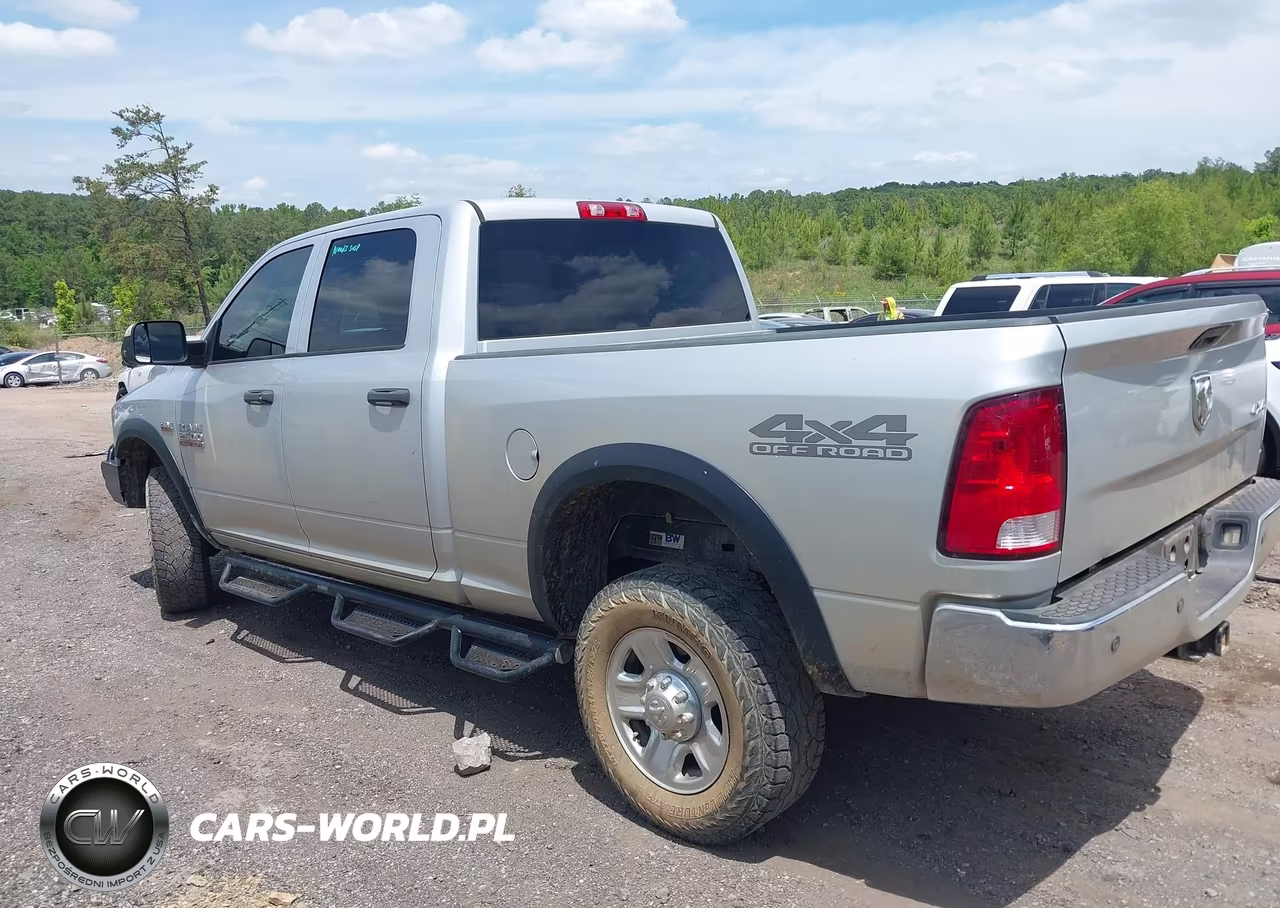 2017 Ram 2500 Tradesman 4X4 6'4 Box VIN:3C6UR5CJ1HG733603 - 14