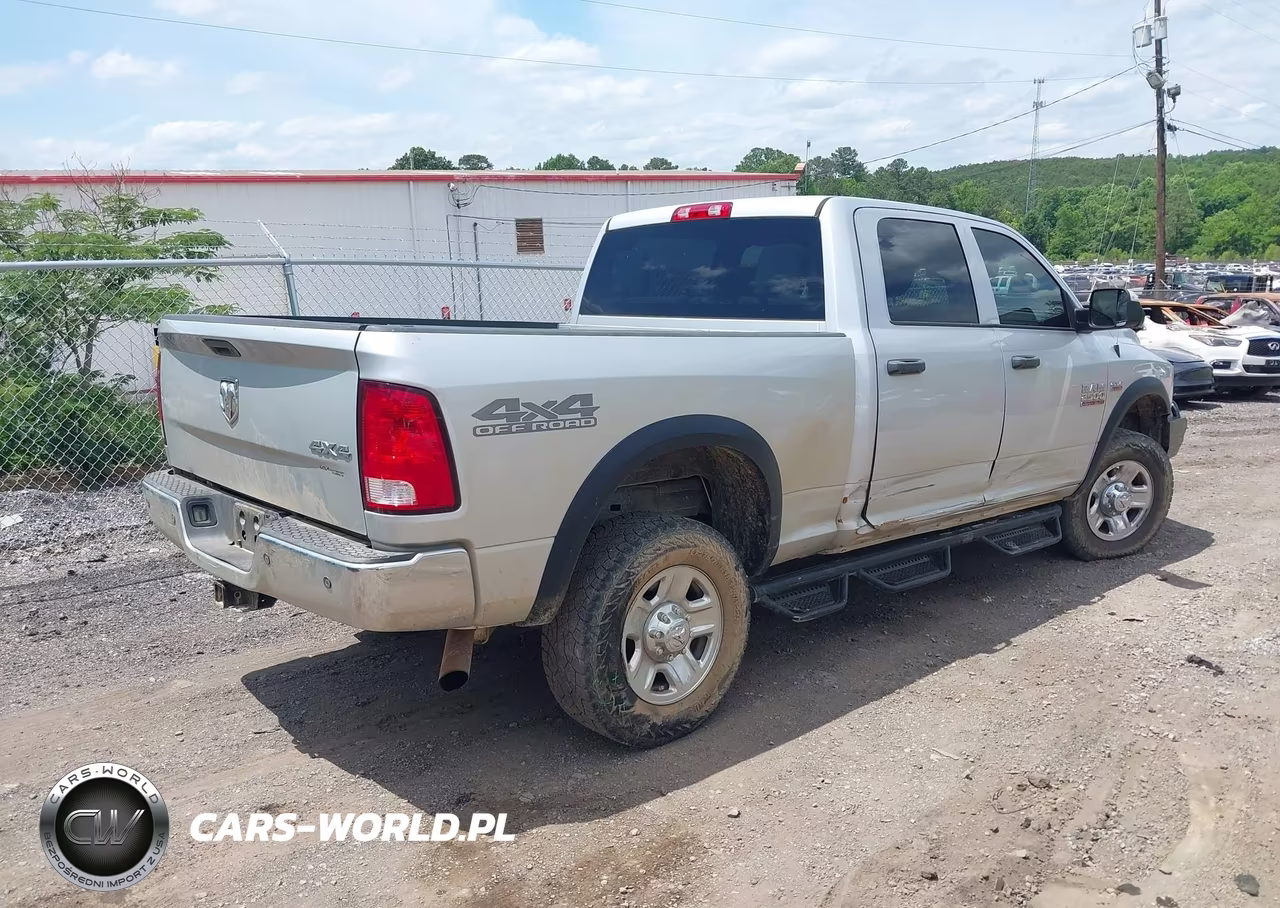 2017 Ram 2500 Tradesman 4X4 6'4 Box VIN:3C6UR5CJ1HG733603 - 4